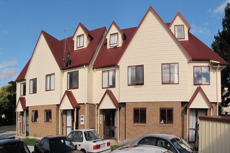 Photo of property in 3 Denver Place, Milson, Palmerston North, 4414