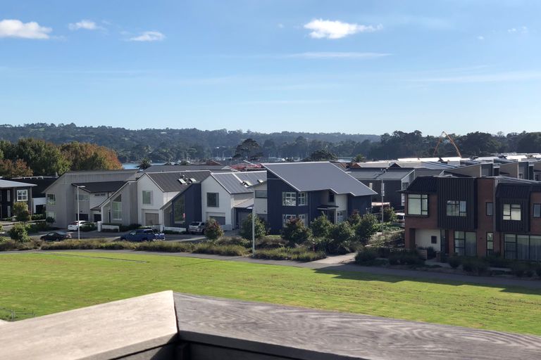 Photo of property in 301/160a Hobsonville Point Road, Hobsonville, Auckland, 0616