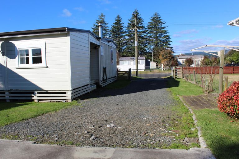 Photo of property in 13 Rangatira Drive, Mangakino, 3421
