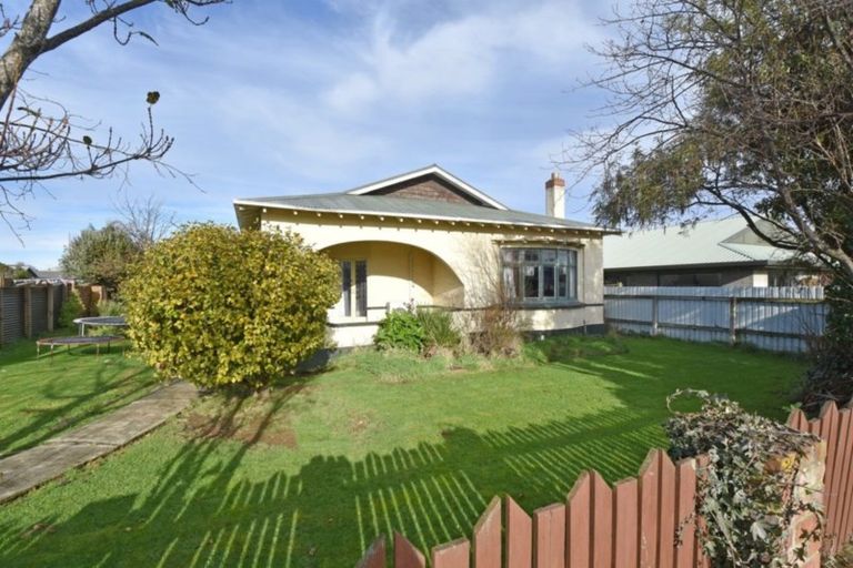Photo of property in 33 Hardy Street, Strathern, Invercargill, 9812