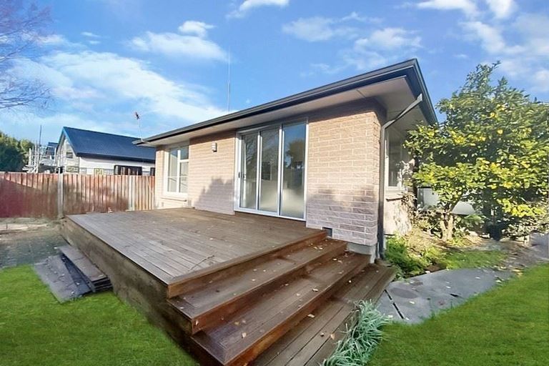 Photo of property in 2/70 Proctor Street, Papanui, Christchurch, 8053