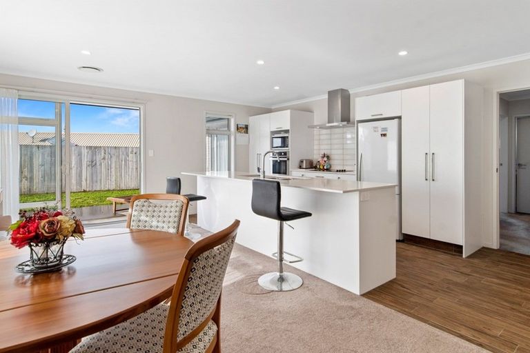 Photo of property in 8 Fearnley Grove, Pyes Pa, Tauranga, 3112