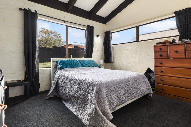 Photo of property in 19 Neri Crescent, Pomare, Rotorua, 3015