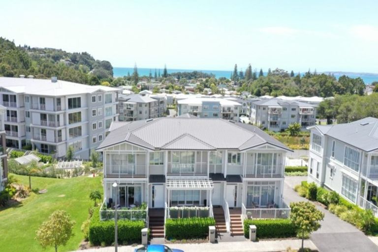 Photo of property in 138 Landmark Terrace, Orewa, 0931