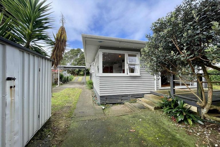 Photo of property in 15 Beaumont Crescent, Frankleigh Park, New Plymouth, 4310