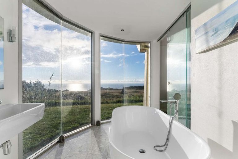 Photo of property in 73 Robertson Road, Otaua, Waiuku, 2682