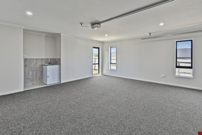 Photo of property in 22 Balmore Crescent, Pokeno, 2402