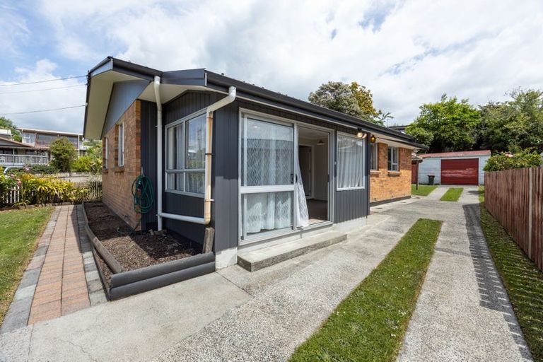 Photo of property in 22 Manapouri Place, Glenview, Hamilton, 3206