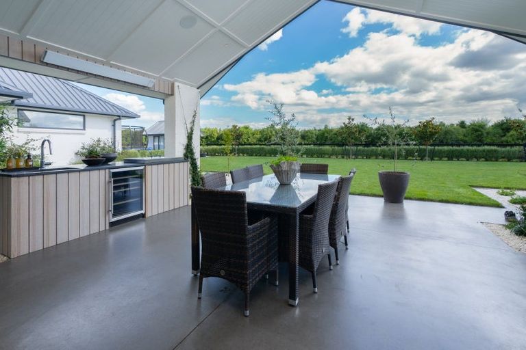 Photo of property in 25 Mike Smith Drive, Cambridge, 3434