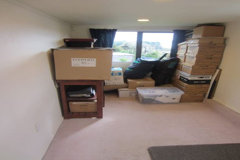 Photo of property in 53 Pemberton Avenue, Bayview, Auckland, 0629