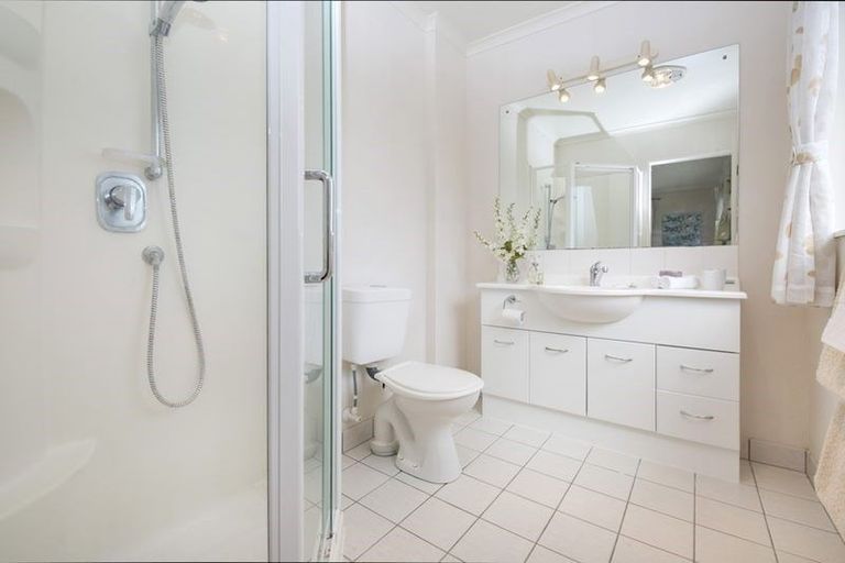 Photo of property in 3 San Luis Place, Golflands, Auckland, 2013