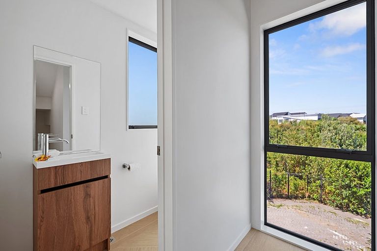 Photo of property in 91 Joshua Carder Drive, Hobsonville, Auckland, 0616