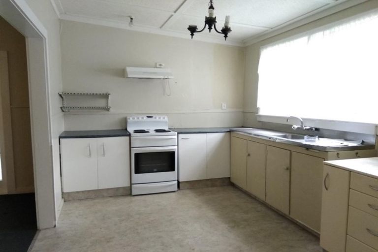 Photo of property in 2/5 Scotts Road, Manurewa East, Auckland, 2102