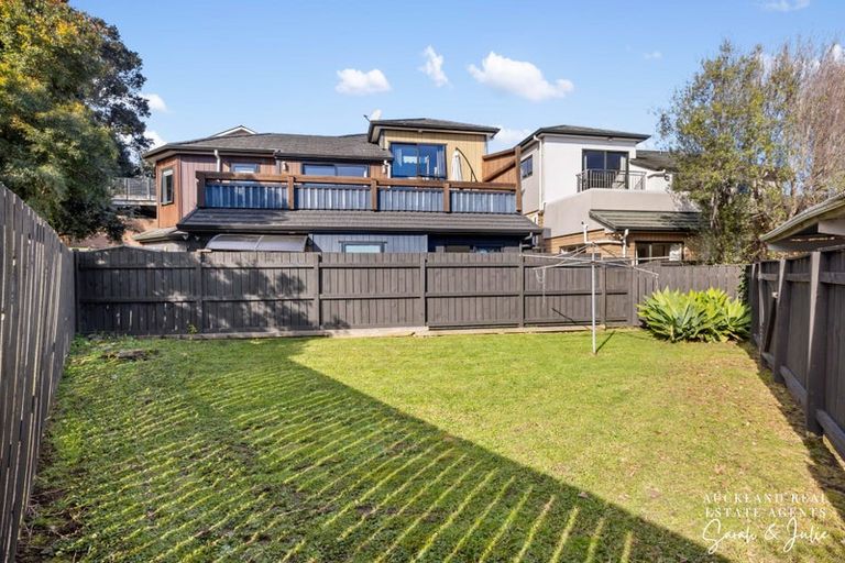 Photo of property in 29c Mark Road, Mount Albert, Auckland, 1025