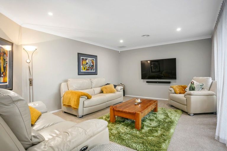 Photo of property in 75 Baxter Michael Crescent, Cambridge, 3434