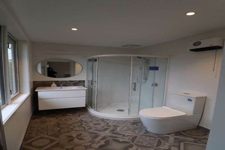 Photo of property in 44 Parkvale Road, Karori, Wellington, 6012