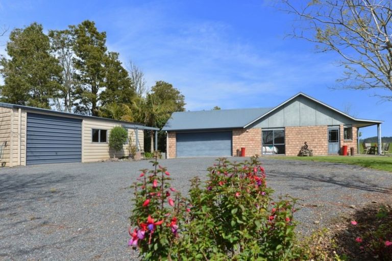 Photo of property in 839a Te Ahu Ahu Road, Waimate North, Kerikeri, 0293