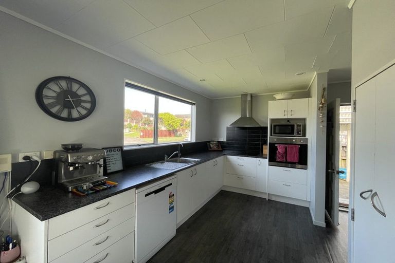 Photo of property in 23 Lantana Avenue, Bell Block, New Plymouth, 4312