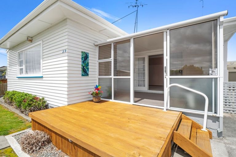 Photo of property in 29 Hannan Street, Levin, 5510