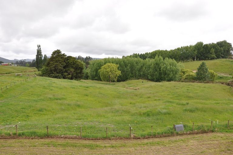 Photo of property in 73 Settlement Road, Kaiwaka, 0573