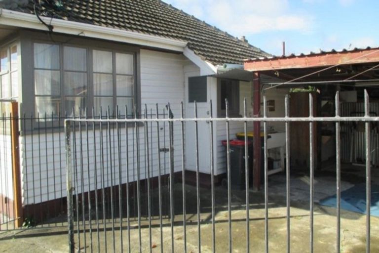 Photo of property in 230a Breezes Road, Aranui, Christchurch, 8061