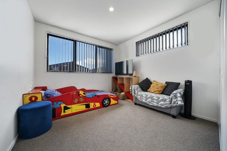 Photo of property in 180 Walters Road, Takanini, 2110