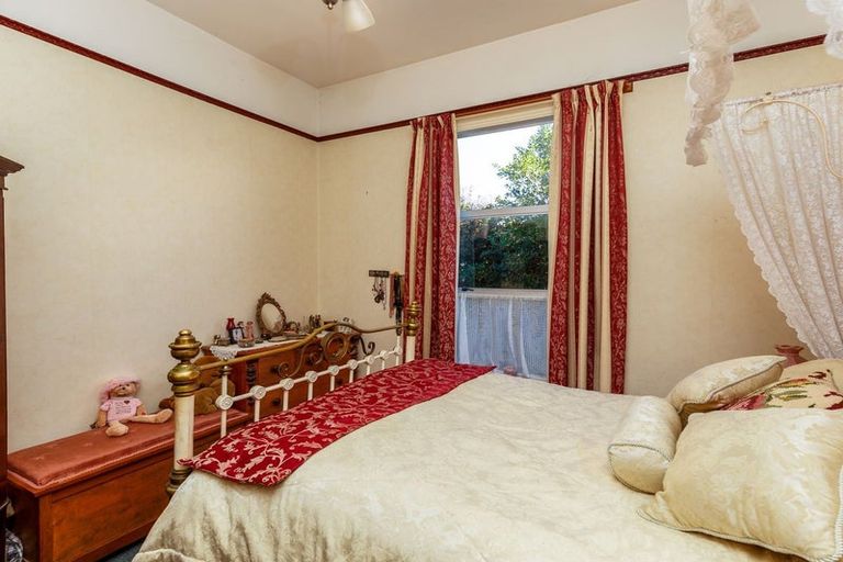 Photo of property in 30 Rhodes Street, Waimate, 7924