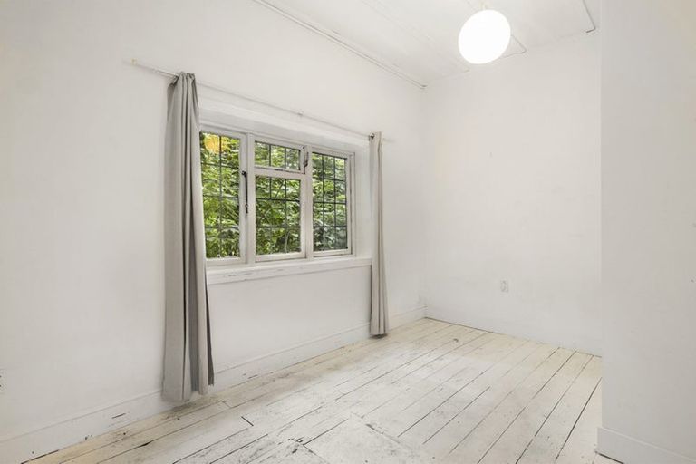 Photo of property in 9 Mortimer Terrace, Aro Valley, Wellington, 6021