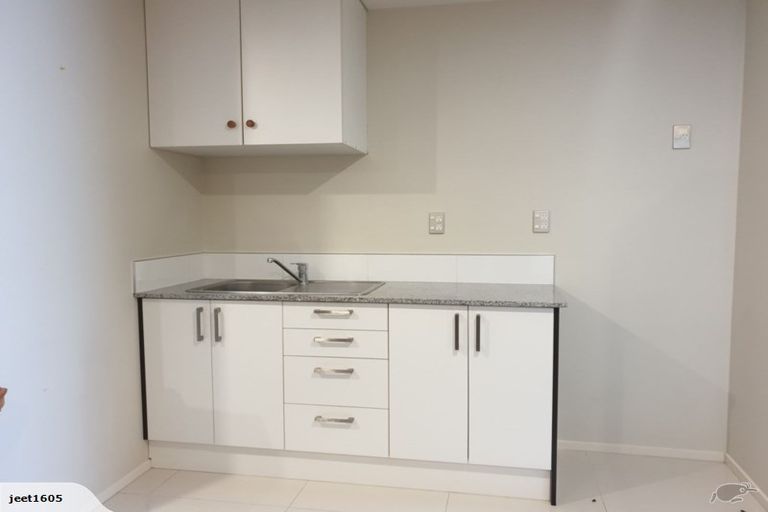 Photo of property in 5 Kauri Drive, Takanini, 2112