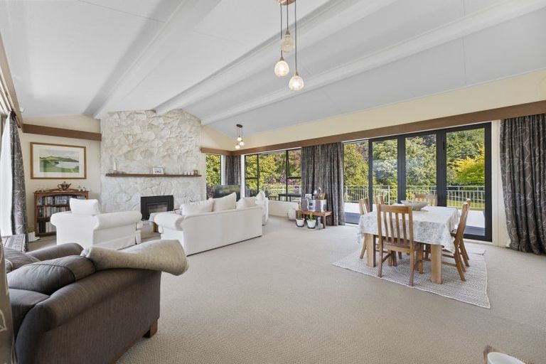 Photo of property in 33 Blanket Bay Road, Sawyers Bay, Port Chalmers, 9023