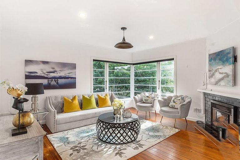 Photo of property in 21 Croydon Road, New Lynn, Auckland, 0600
