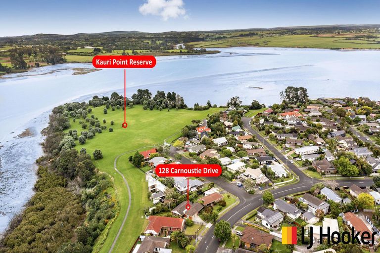 Photo of property in 128 Carnoustie Drive, Wattle Downs, Auckland, 2103