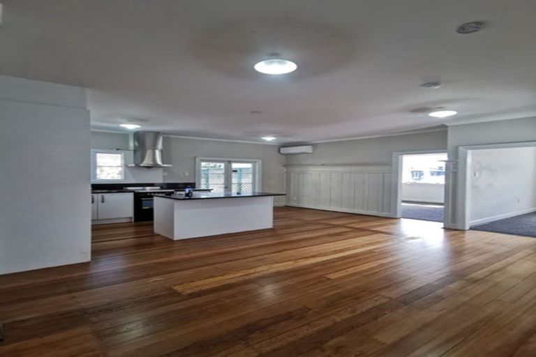 Photo of property in 9a Craven Street, Sockburn, Christchurch, 8042