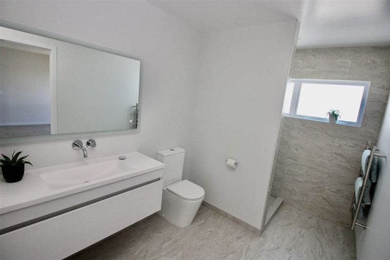 Photo of property in 15 Awatea Drive, Whitianga, 3510