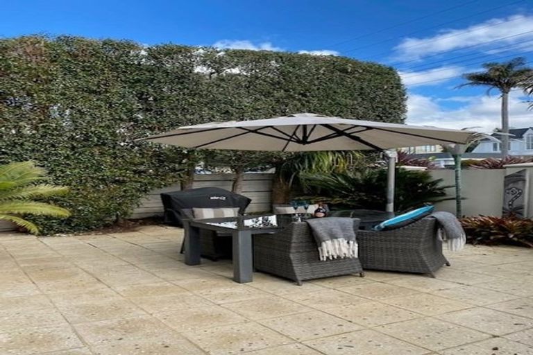 Photo of property in 1/11 Cecil Road, Milford, Auckland, 0620