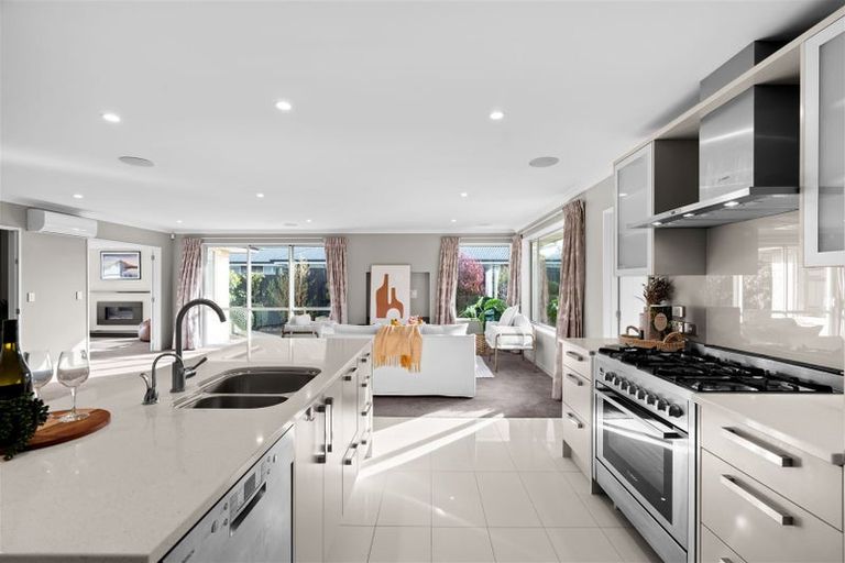 Photo of property in 34 Josephine Crescent, Aidanfield, Christchurch, 8025