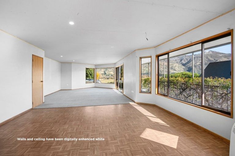 Photo of property in 95 Plantation Road, Wanaka, 9305