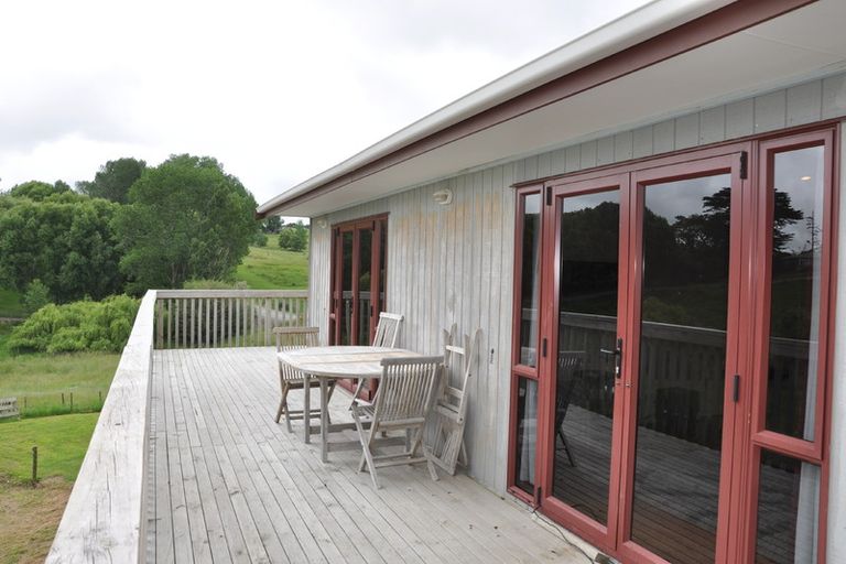 Photo of property in 73 Settlement Road, Kaiwaka, 0573