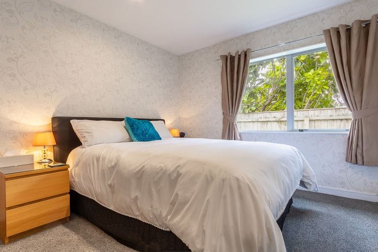 Photo of property in 38 Pharazyn Avenue, Waikanae Beach, Waikanae, 5036