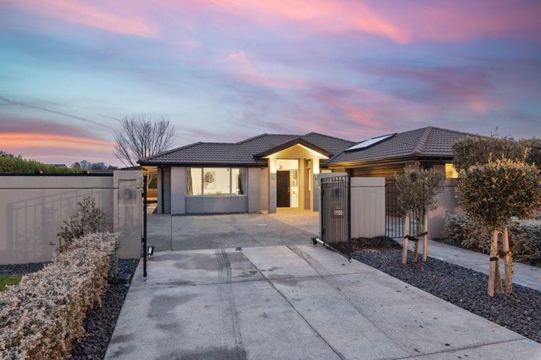 Photo of property in 24 James Drive, Woodend, 7610