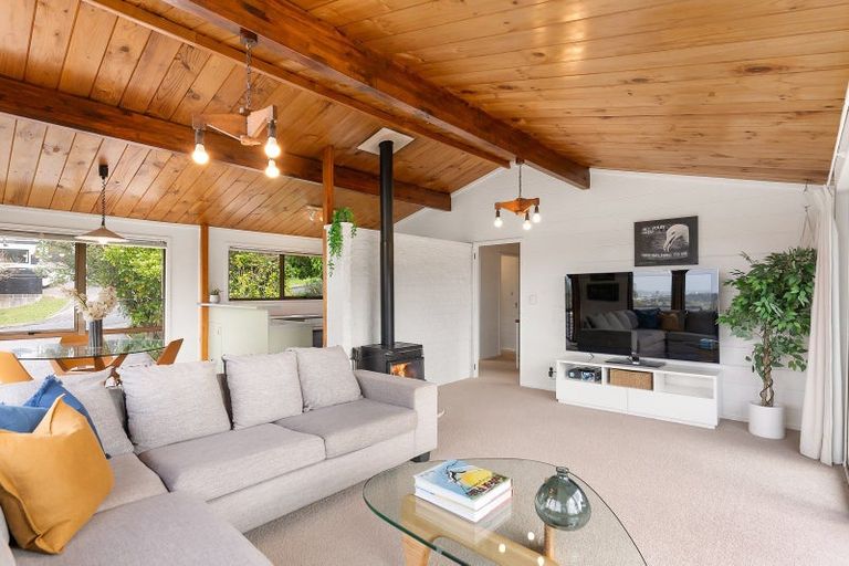 Photo of property in 12 Mcdowell Crescent, Hillcrest, Auckland, 0627