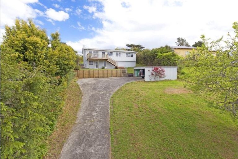 Photo of property in 11 Blanc Road, Silverdale, 0932