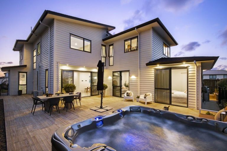 Photo of property in 54 Eighth View Avenue, Beachlands, Auckland, 2018