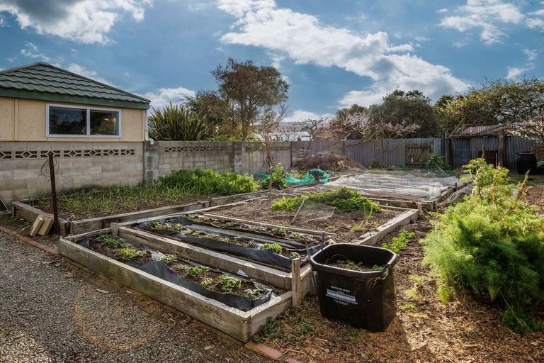 Photo of property in 2 Mill Road, Waimate, 7924