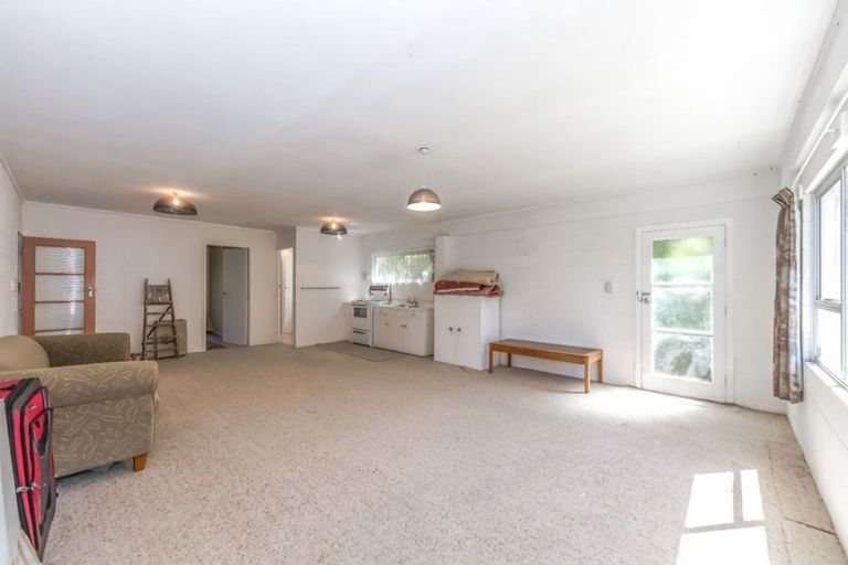 Photo of property in 27 Rimu Road, Stanmore Bay, Whangaparaoa, 0932