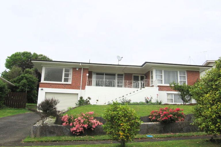 Photo of property in 12 Hamlet Place, Pukekohe, 2120
