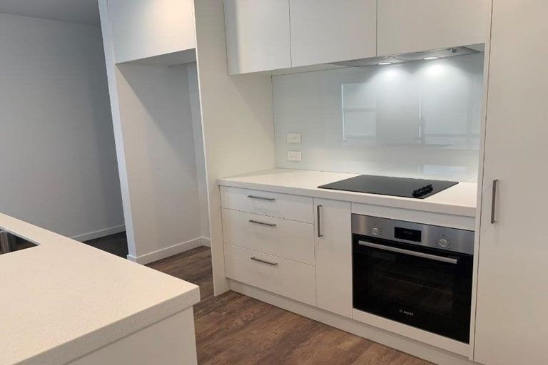 Photo of property in 5 Pennycook Place, Lake Hawea, Wanaka, 9382