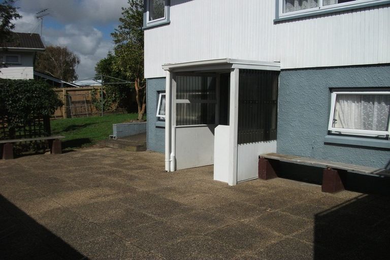 Photo of property in 116 Gossamer Drive, Pakuranga Heights, Auckland, 2010