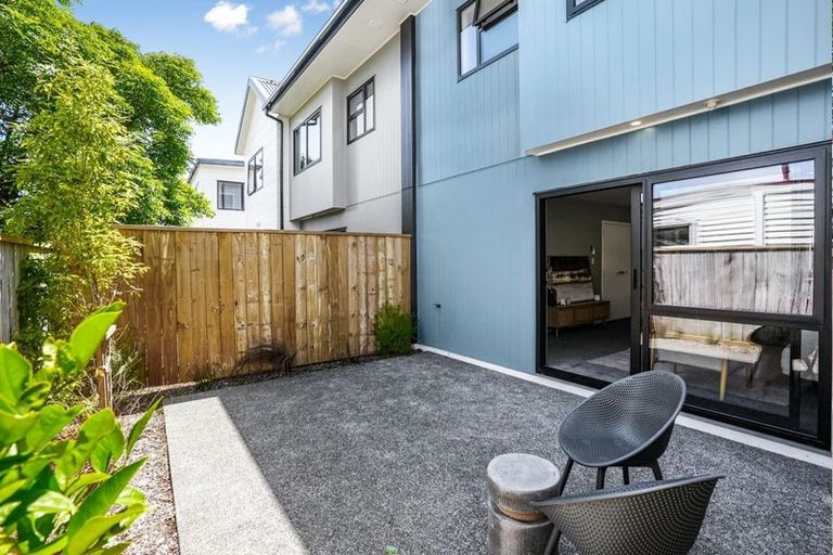 Photo of property in 8/15 Brook Street, Waiwhetu, Lower Hutt, 5010