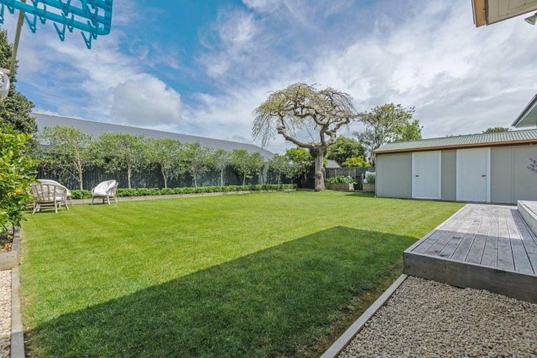 Photo of property in 8 Hughes Avenue, Hokowhitu, Palmerston North, 4410